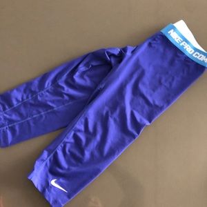 Nike pro combat capri tights